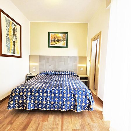 Hotel Ornella Lido di Jesolo Esterno foto