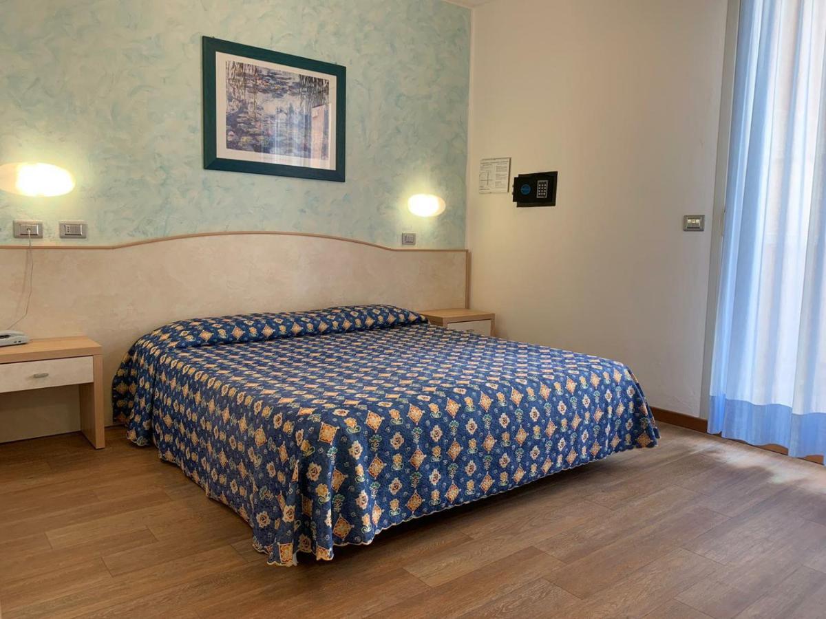 Hotel Ornella Lido di Jesolo Esterno foto