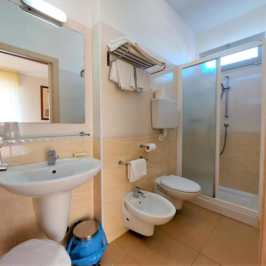 Hotel Ornella Lido di Jesolo Esterno foto