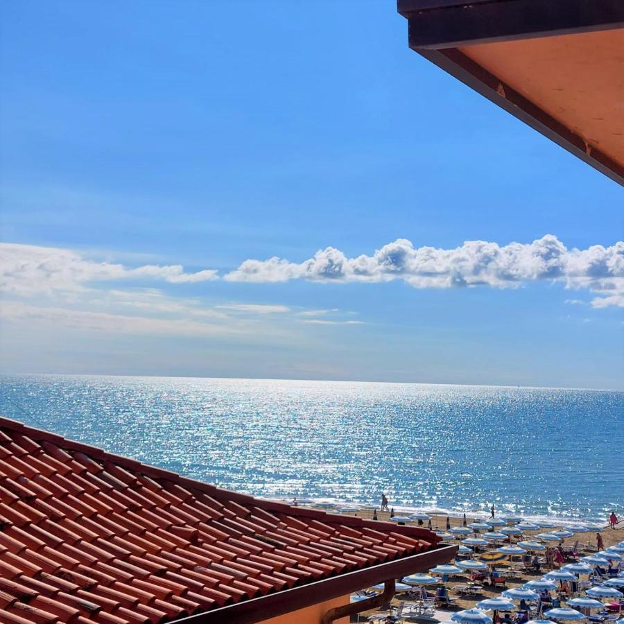 Hotel Ornella Lido di Jesolo Esterno foto