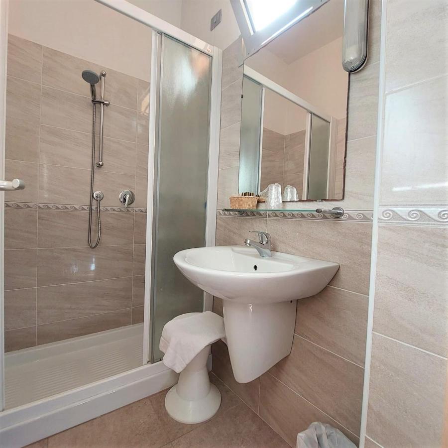 Hotel Ornella Lido di Jesolo Esterno foto