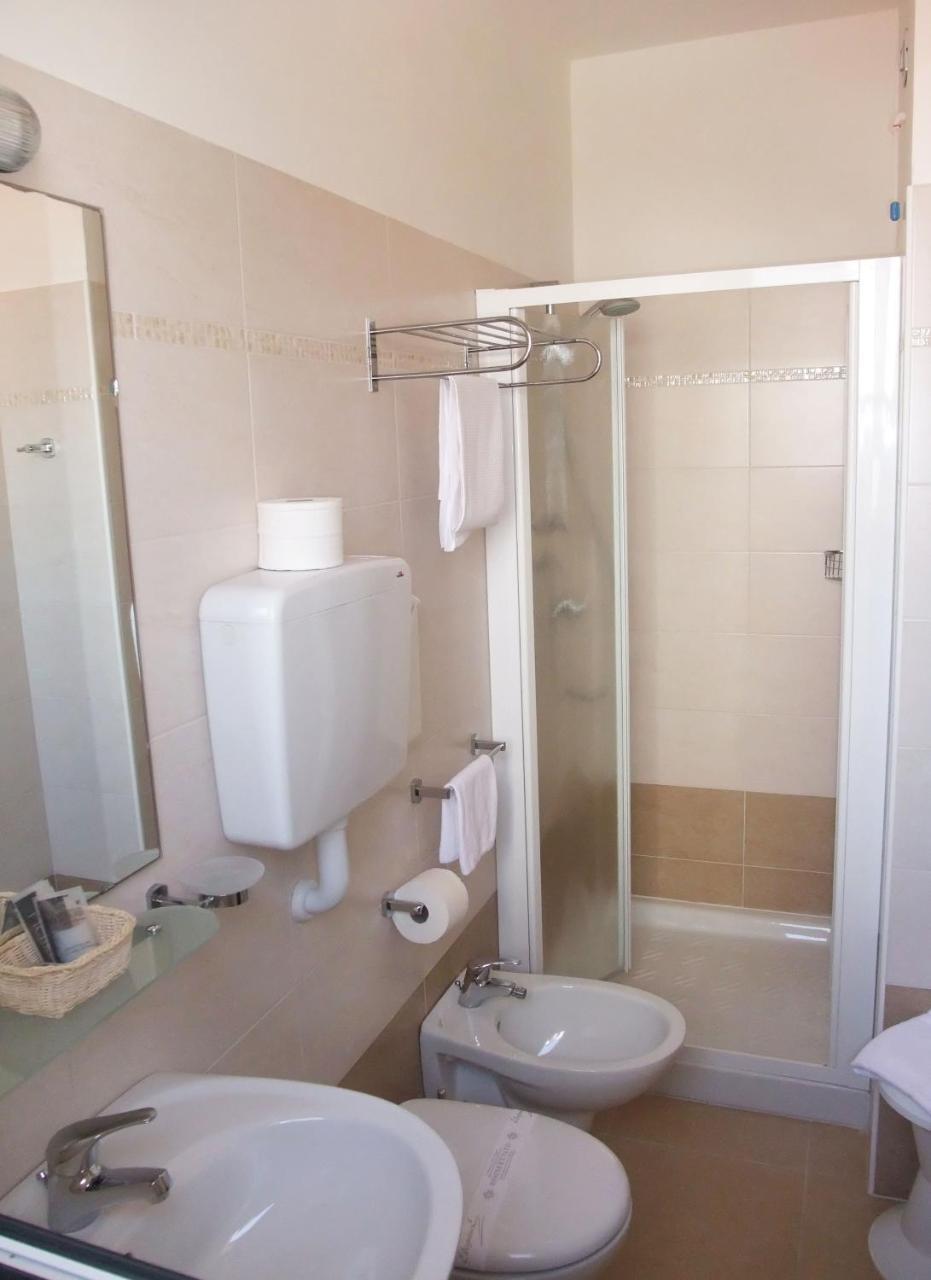 Hotel Ornella Lido di Jesolo Esterno foto